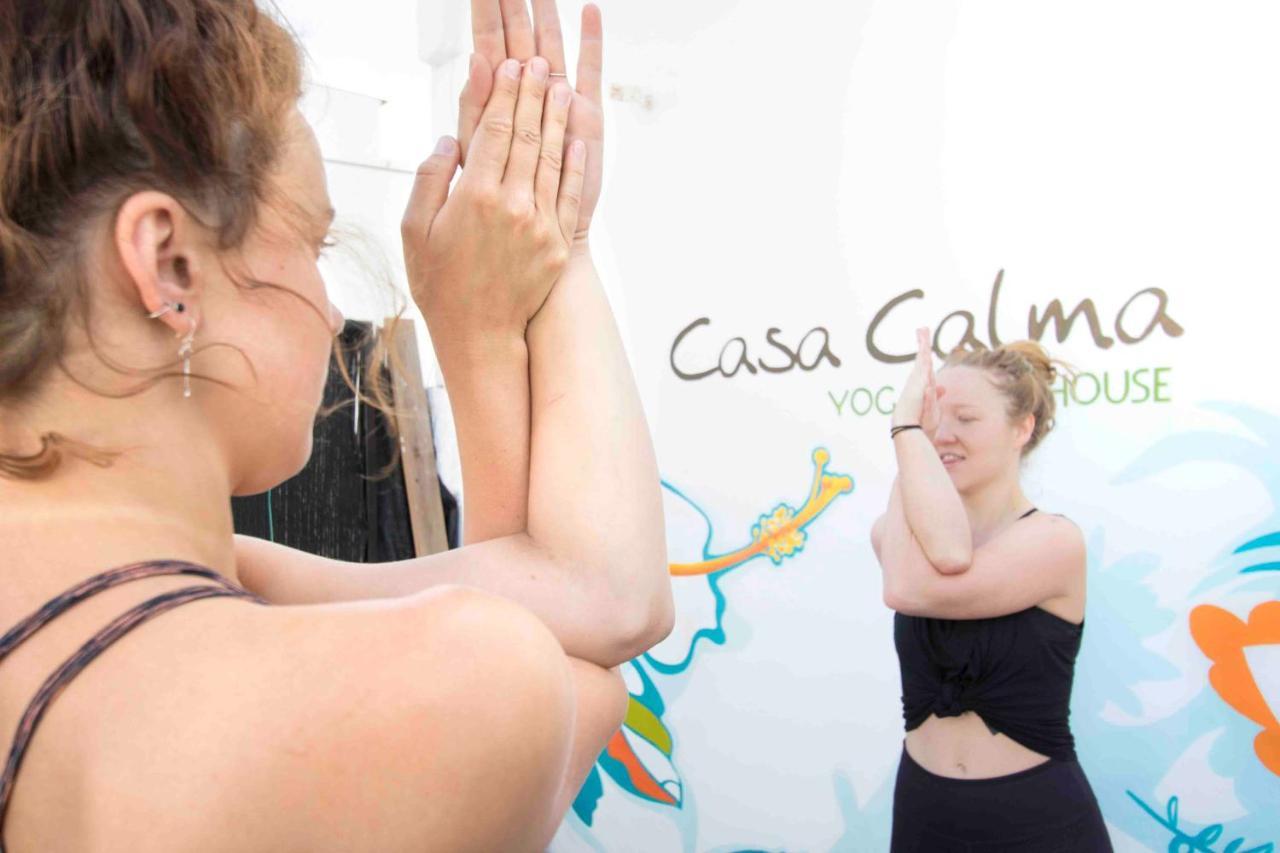 Casa Calma Yoga Hostel อากาเอเต ภายนอก รูปภาพ